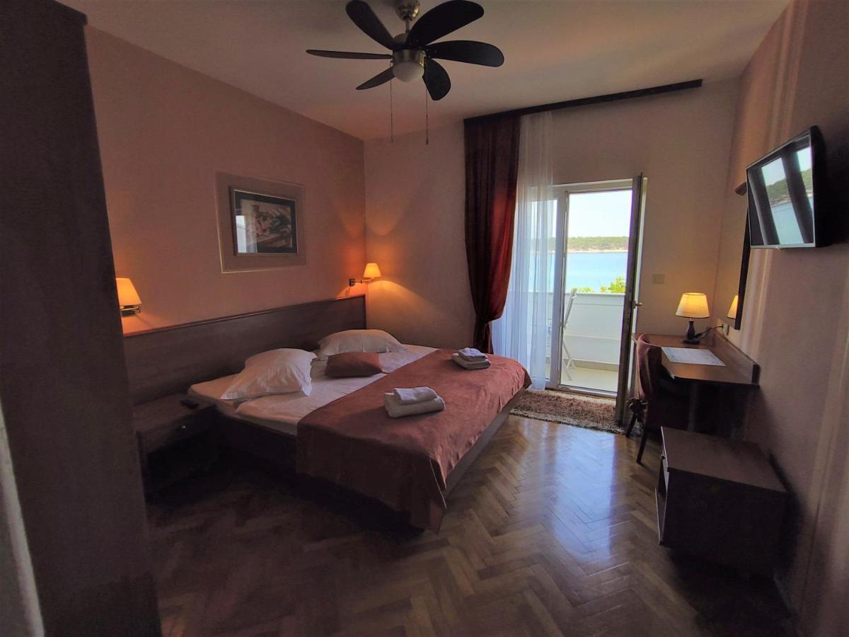 Guest House Palme Barbat na Rabu Exterior foto